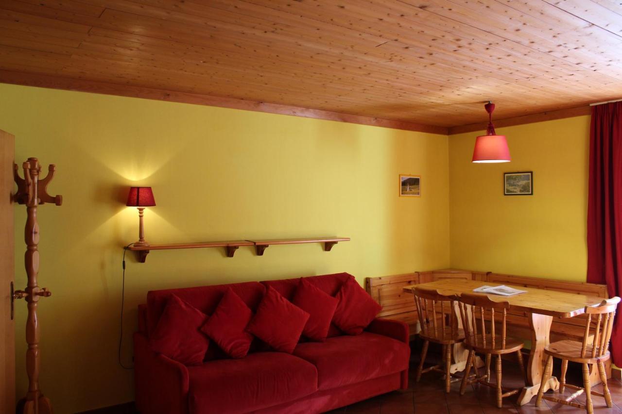 Aparthotel Residenze Sonnenschein Casa Rossa à Villabassa Extérieur photo