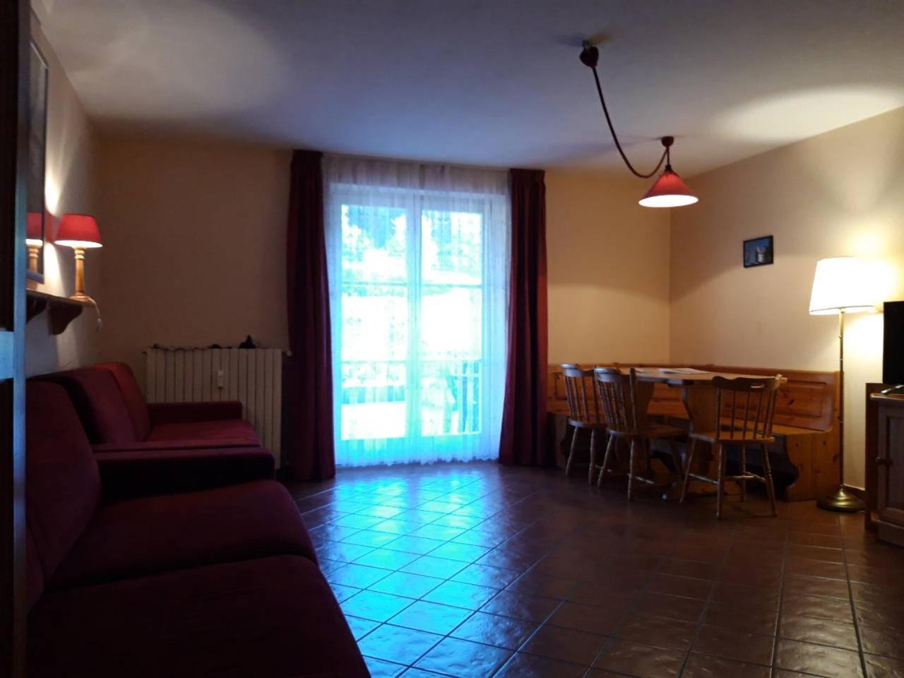 Aparthotel Residenze Sonnenschein Casa Rossa à Villabassa Extérieur photo